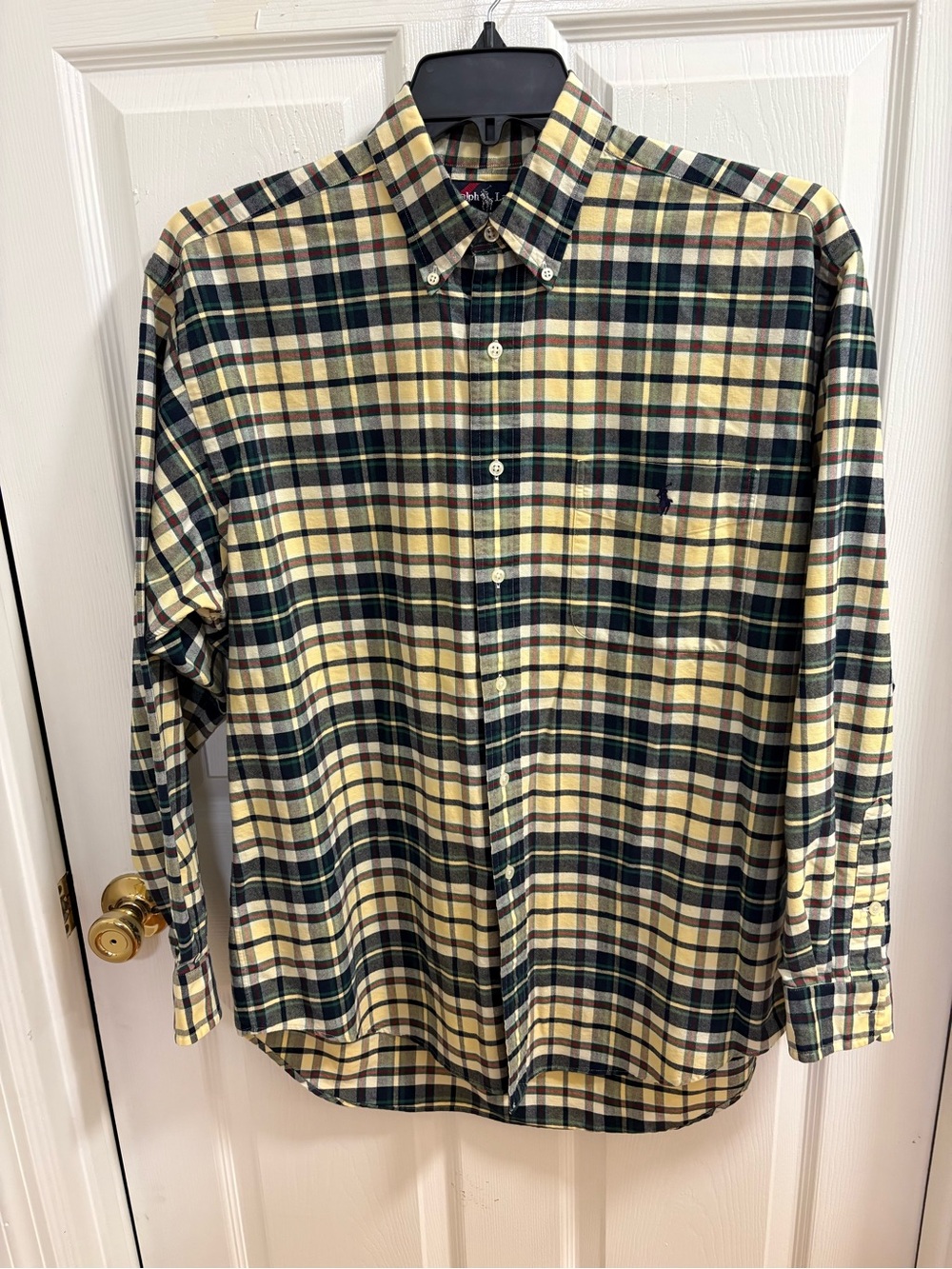 Ralph Lauren men’s BIG SHIRT. Neck and sleeves M but shirt for large stomach.